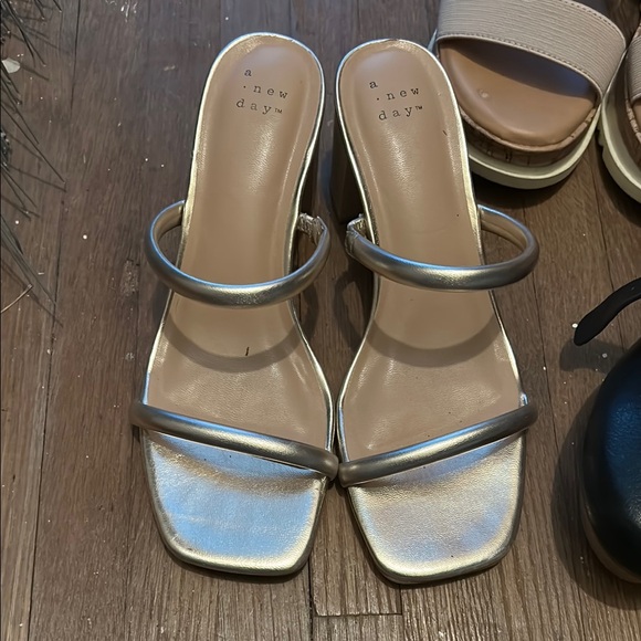 Target heels - Picture 2 of 15